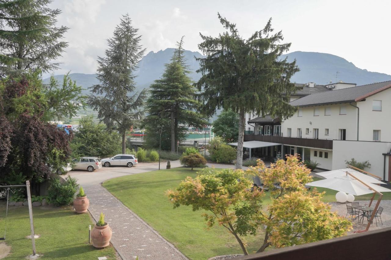 Al Ponte Garni Hotel Pergine Valsugana Exterior foto